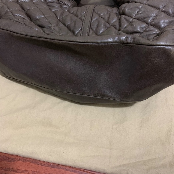 Burberry Quilted Lambskin Hobo Easton Olive Shoulder Bag - Picture 10 of 12